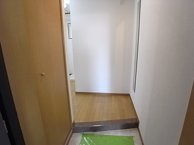 芦屋市大桝町の賃貸マンションの玄関