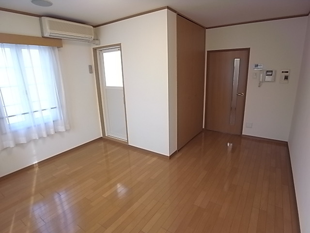 芦屋市大桝町の賃貸マンションの居間・リビング