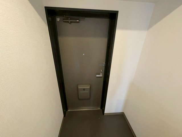芦屋市南宮町の賃貸マンションの玄関