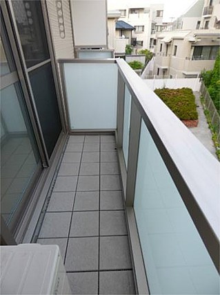 ビバーチェ住吉のバルコニー