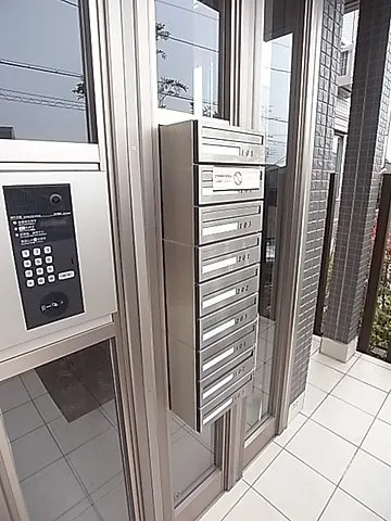 Ｄ－ｒｏｏｍ高羽のエントランス