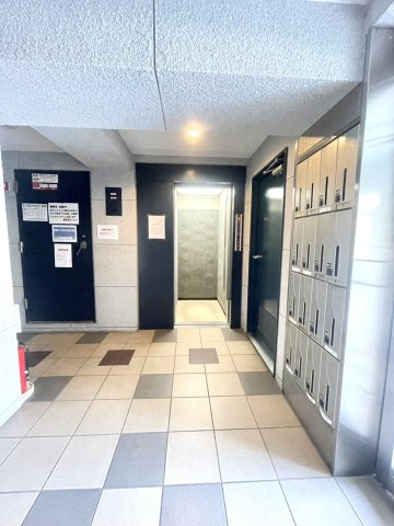 神戸市東灘区御影１丁目の賃貸マンションのエントランス