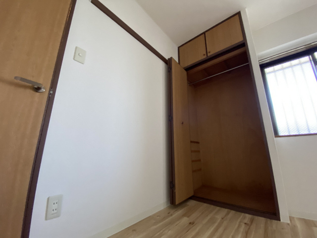 芦屋市清水町の賃貸マンションの収納