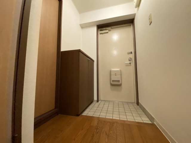 芦屋市清水町の賃貸マンションの玄関