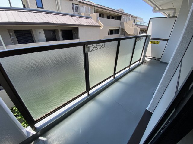 芦屋市清水町の賃貸マンションのバルコニー