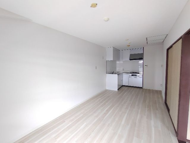 芦屋市清水町の賃貸マンションの居間・リビング
