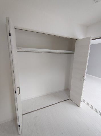 神戸市灘区篠原本町４丁目の賃貸マンションの収納