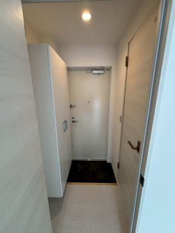 神戸市灘区篠原本町４丁目の賃貸マンションの玄関