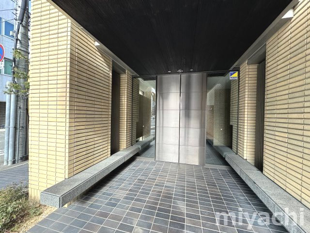 幸町シュンレジデンスのエントランス