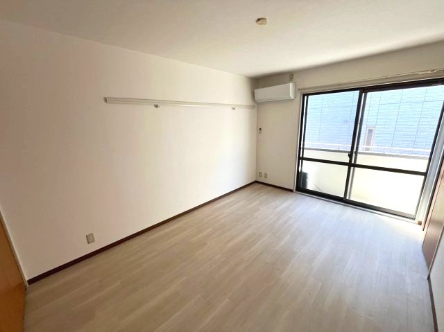 フルール岡本の居間・リビング