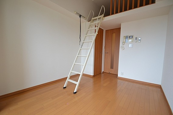 神戸市中央区下山手通７丁目の賃貸マンションの洋室