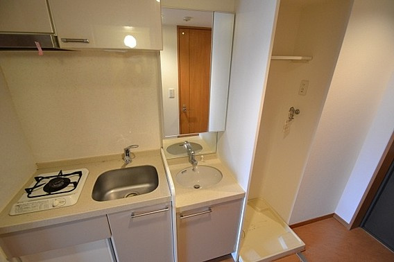 神戸市中央区下山手通７丁目の賃貸マンションのキッチン