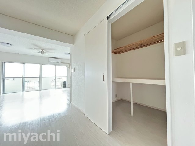 徳島市北矢三町３丁目の賃貸マンションの収納