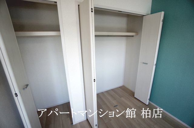 クレードルの収納|同施工会社、同型タイプです