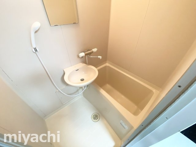 アヴィタションWISEの浴室