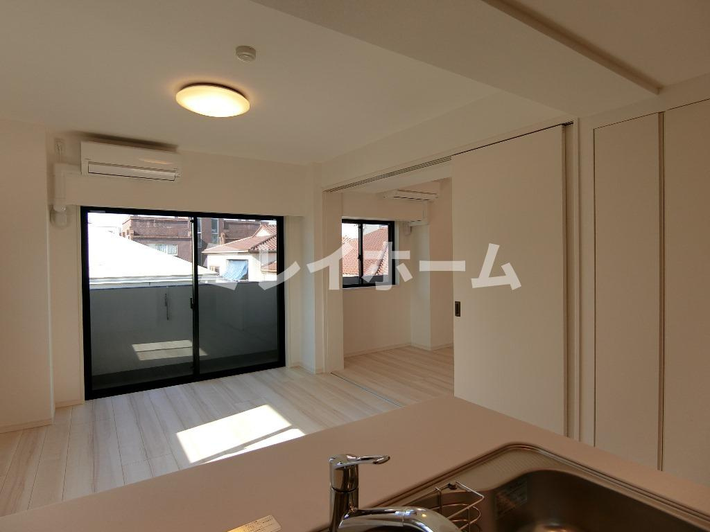 アジールコート大森西の居間・リビング|同建物内、別のお部屋の参考写真になります。