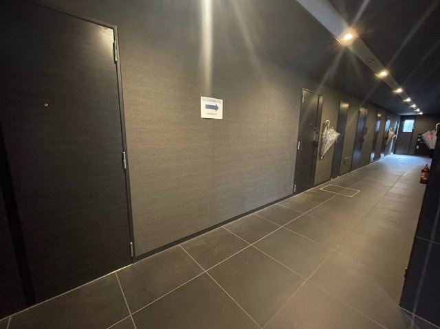 アジールコート大森西のロビー