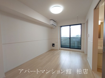 クレードルの居間・リビング|同施工会社、同型タイプです