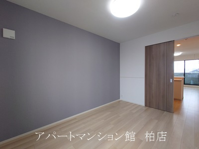 クレードルの周辺