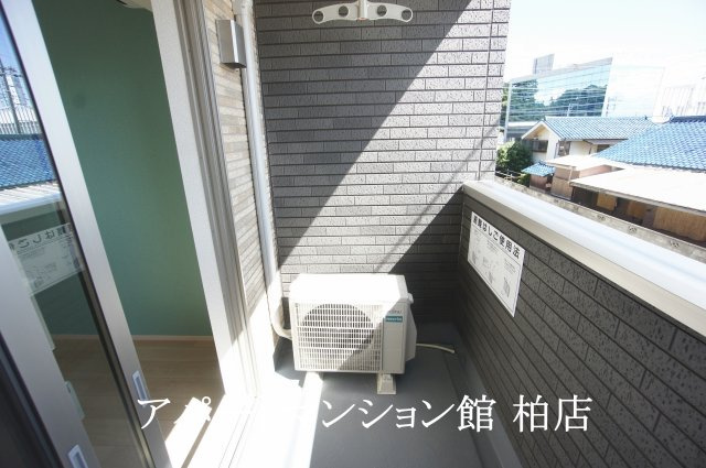 クレードルのバルコニー|同施工会社、同型タイプです