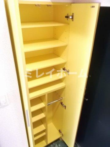 マーサ池上の玄関