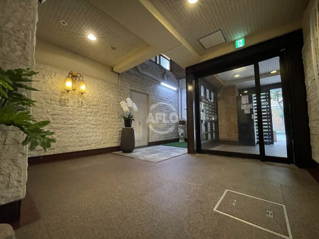 グロリア与力　堀川小学校区のロビー|グロリア与力　ロビー