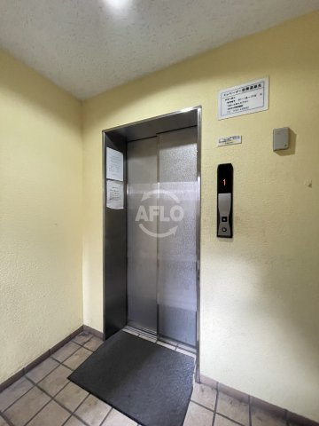 ナルトハイム　三軒家東小学校区の設備|ナルトハイム　エレベーター