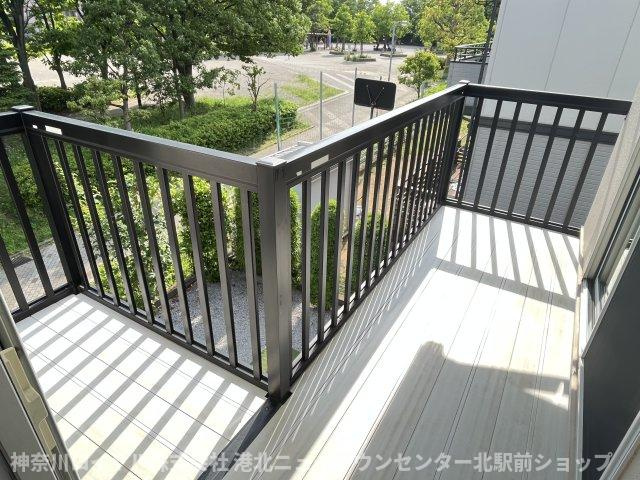 【バルコニー】