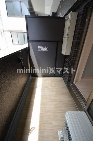 プレサンス南堀江ザセンスのバルコニー
