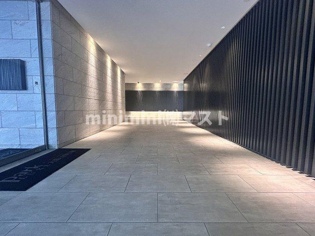 大阪市西区京町堀２丁目の賃貸マンションのロビー