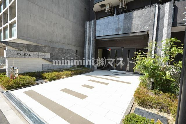 大阪市西区立売堀５丁目の賃貸マンションのエントランス