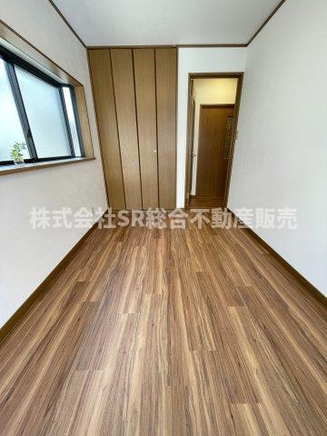 南上小阪中古戸建の寝室|落ち着いた雰囲気で寝室にいかがでしょうか？