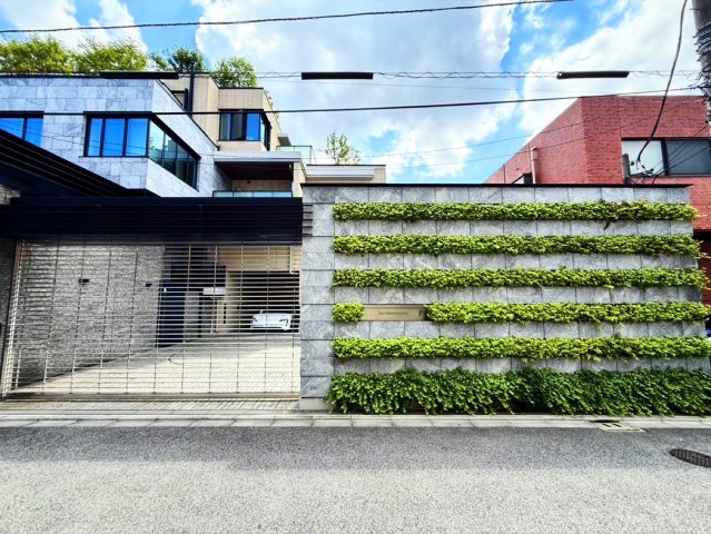 ジオ南青山の外観