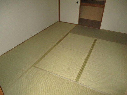 グランプレステージ西明石の和室