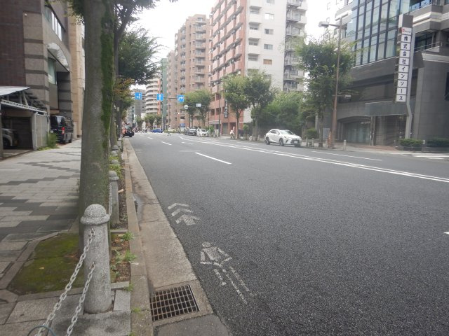 レジェンド日暮里の周辺|前面道路