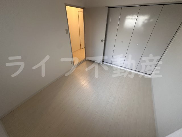 ロイヤルマツイの居間・リビング