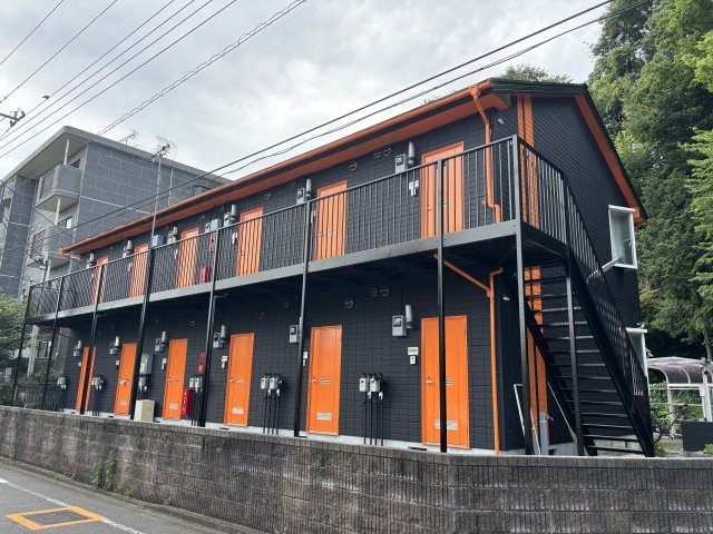 玄関側の外観写真です♪