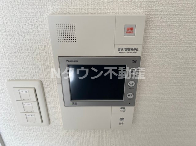 【セキュリティ】 | エスリード新栄マルス | モニター付きインターフォンです。
