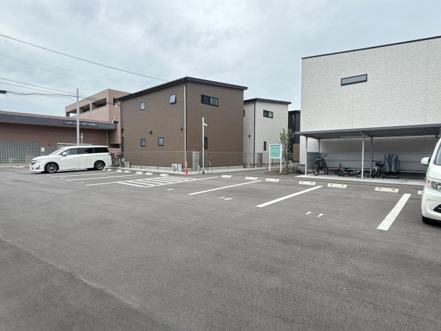 Oliveの駐車場