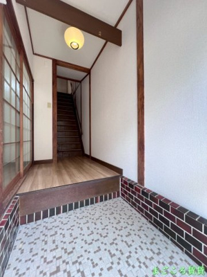 【玄関】 | 百舌鳥町西之町戸建