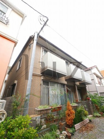エルメゾン花の木の外観