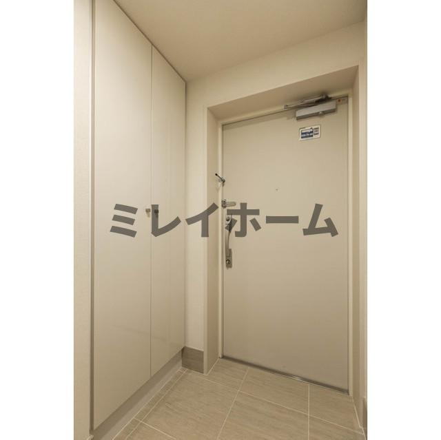 BluRock大鳥居の玄関