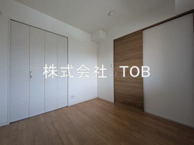 【洋室】 | Belize　Villa-ベリーズビラ- | 玄関側洋室