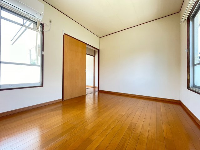 【寝室】