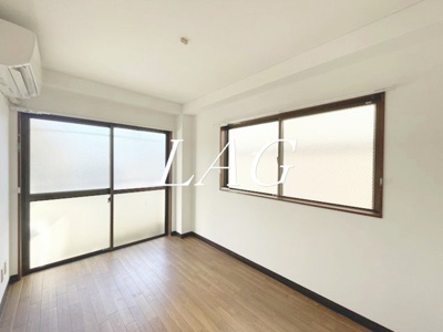 【居間・リビング】 | ホワイトヒルズ  | 洋室のお部屋です。