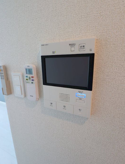 GENOVIA東向島Ⅲskygardenのセキュリティ|モニター付インターホン
