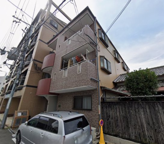 カルフールの外観