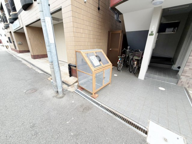 カルフールの駐車場