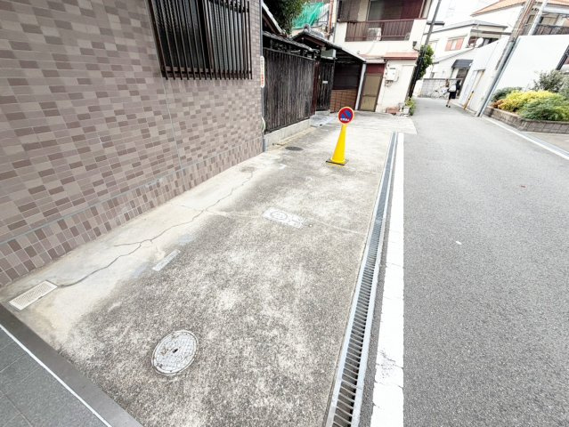 カルフールの駐車場