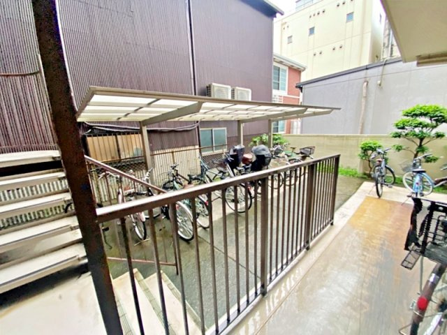 大淀町スワローハイツの駐輪場